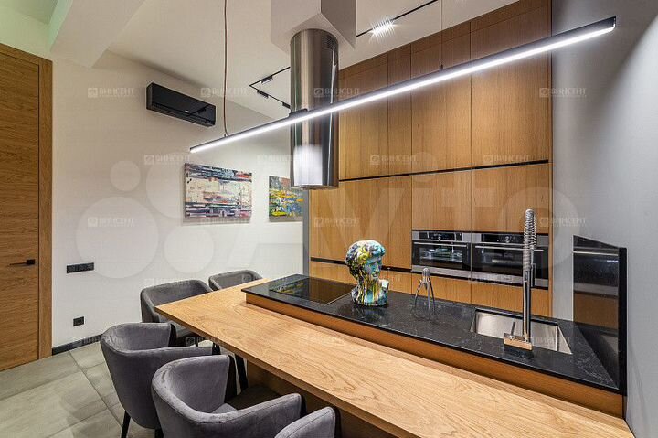 3-к. квартира, 85 м², 17/17 эт.