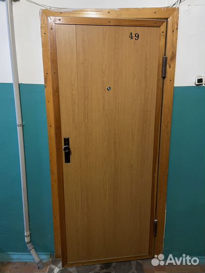 Металлическая дверь бу