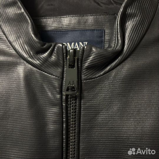 Кожаная куртка мужская Armani