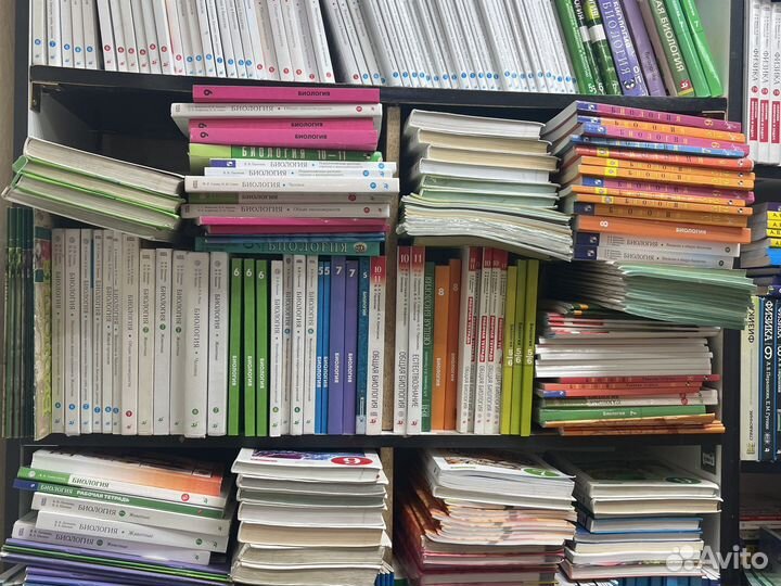 Учебники все классы новые и б у