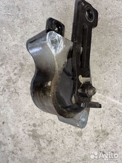 Подушка двигателя nissan primera p12 qr20