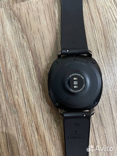 Часы Samsung gear sport