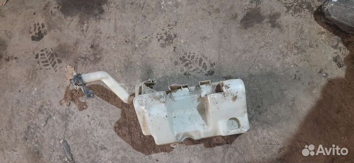 Бачок омывателя colt mitsubishi