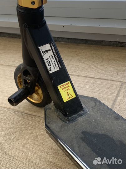 Трюковой самокат