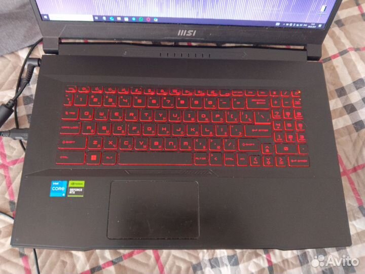Ноутбук msi katana 17 b12u