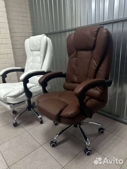 Офисное кресло