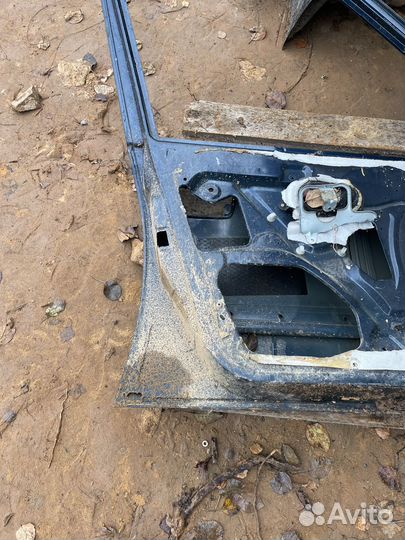 Передняя левая дверь peugeot 406