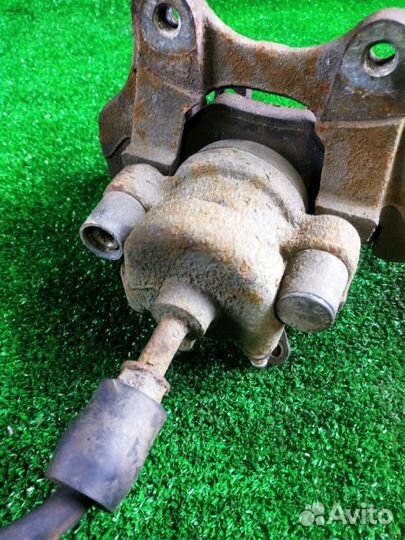 Суппорт тормозной задний левый Bmw 330D E90 M57N