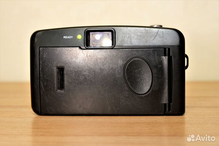 Polaroid AF-3 28mm f/5.6 в хорошем состоянии