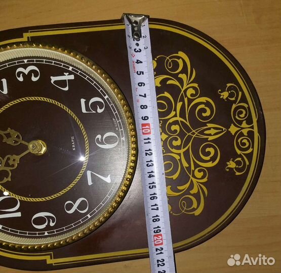 Часы настенные СССР янтарь