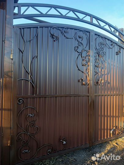 Кованые ворота