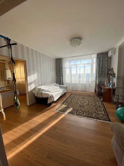 3-к. квартира, 90 м², 5/5 эт.