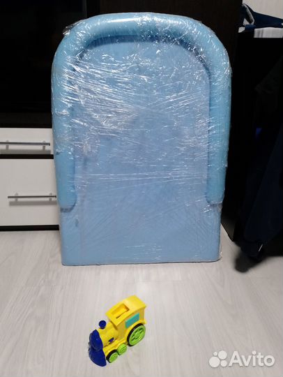 Пеленальный стол