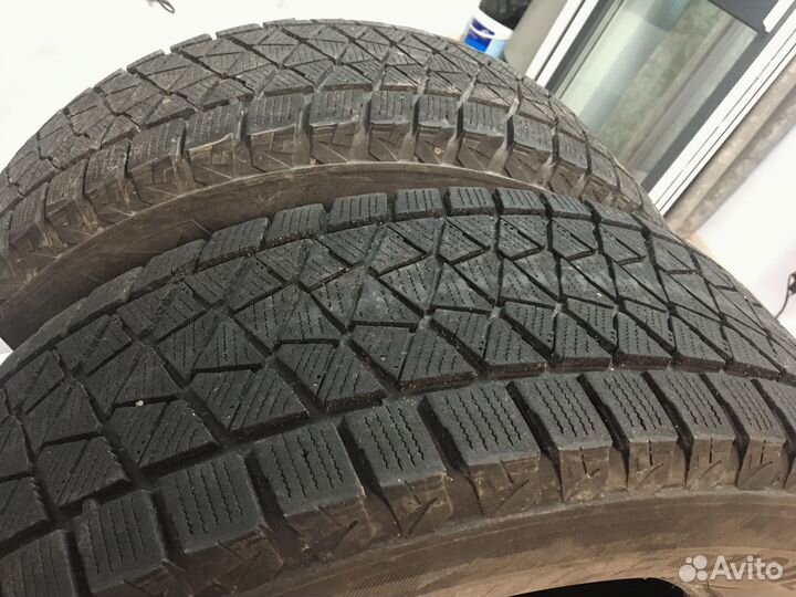 Bridgestone Blizzak DM-V2 225/70 R16 103S