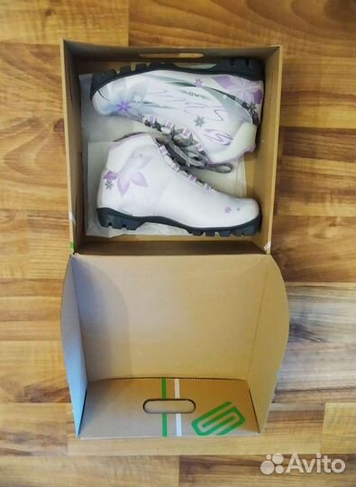 Лыжные ботинки Spine