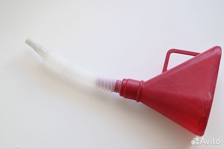 Воронка для топлива