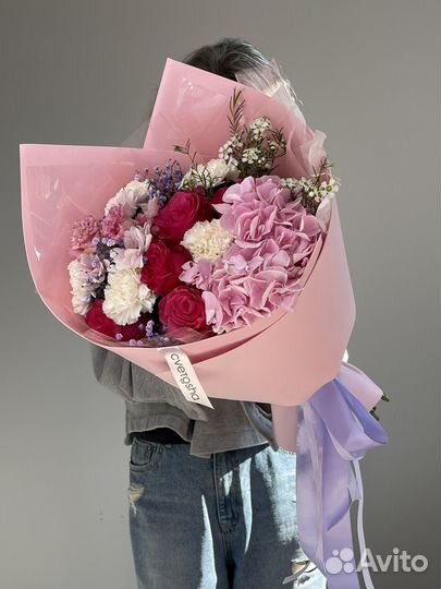 Букет с гортензией