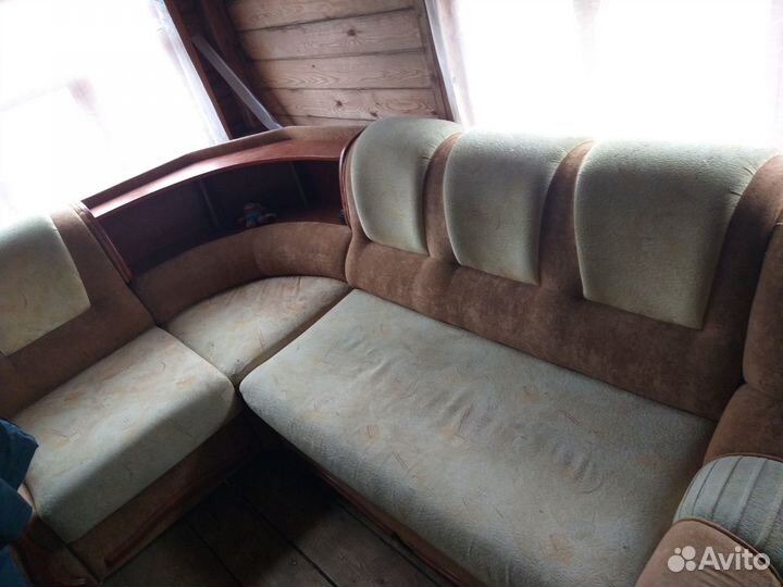 Угловой диван