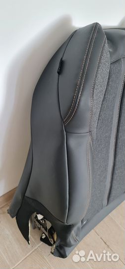 Спинка сиденья с подогревом Peugeot 3008 (2017)