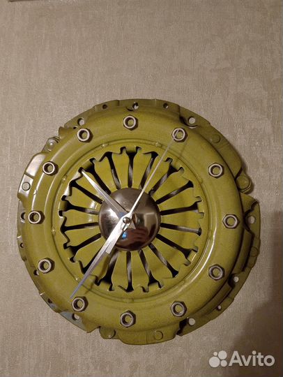 Часы настенные, из сцепления