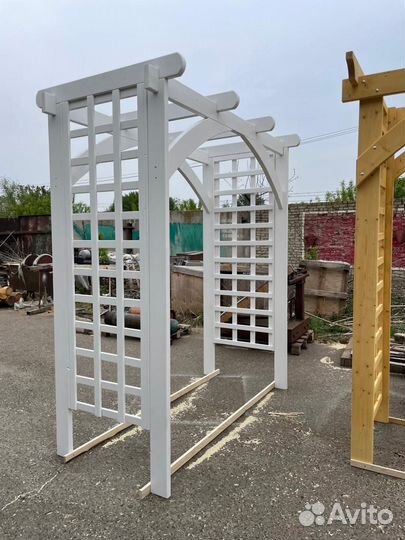 Пергола без скамейки