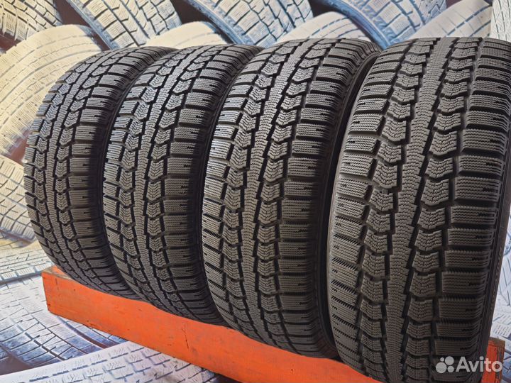 Pirelli Winter Ice Control 225/55 R16