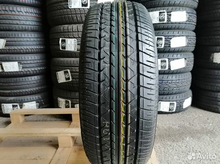 Bridgestone Potenza RE031 235/55 R18 99K