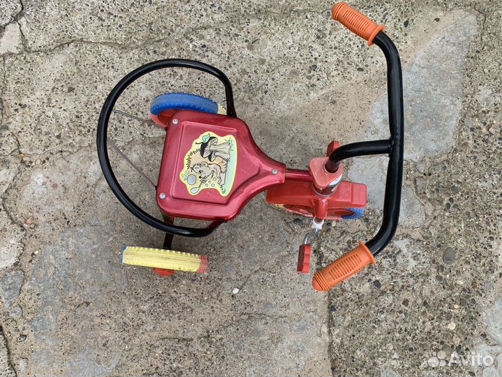 Детский трех колесный велосипед