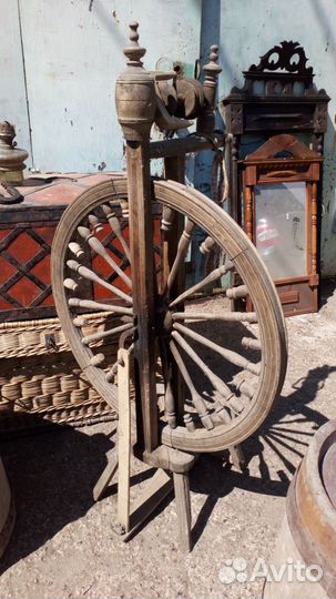 Прялка старинная