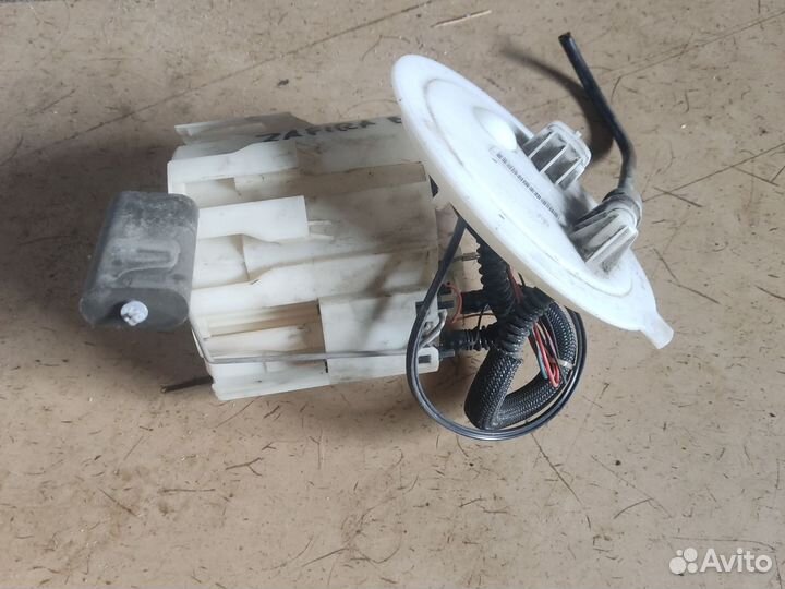 Бензонасос Opel Zafira B