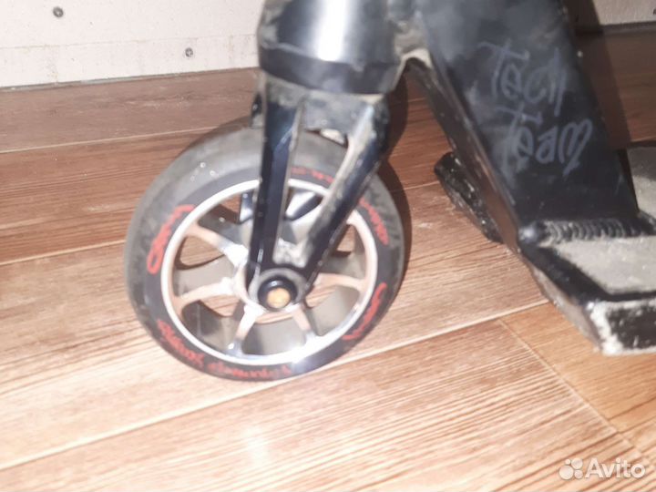 Трюковой самокат tech team street mama