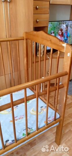 Детская кроватка