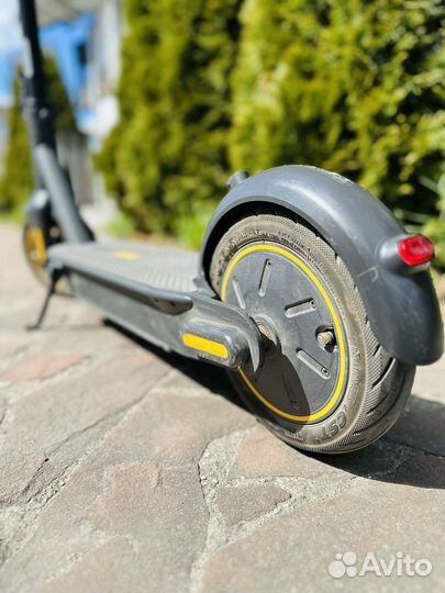 Электросамокат ninebot