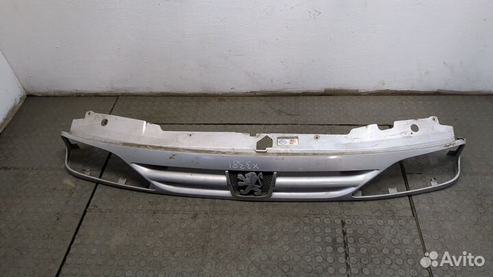 Решетка радиатора Peugeot 806, 2000