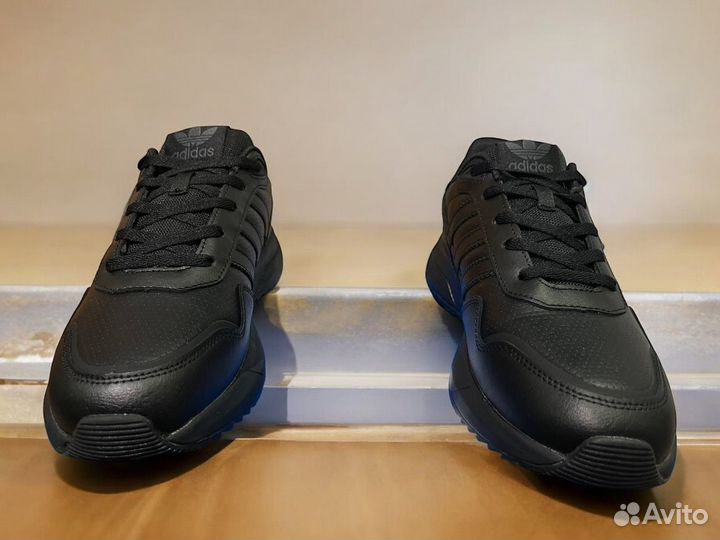 Кожаные кроссовки Adidas classic мужские