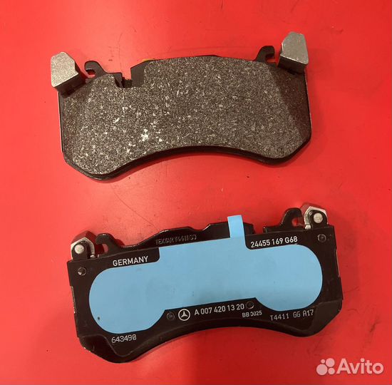 Колодки тормозные Mercedes W166 GL 63 AMG передние