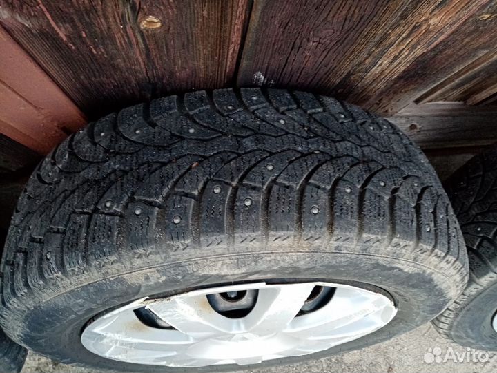 Pirelli Formula Ice 185/60 R14