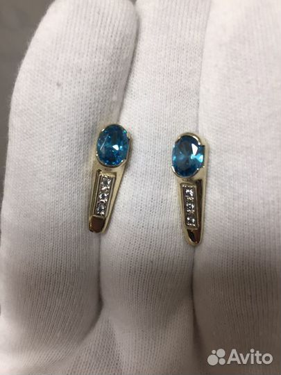 Золотые серьги