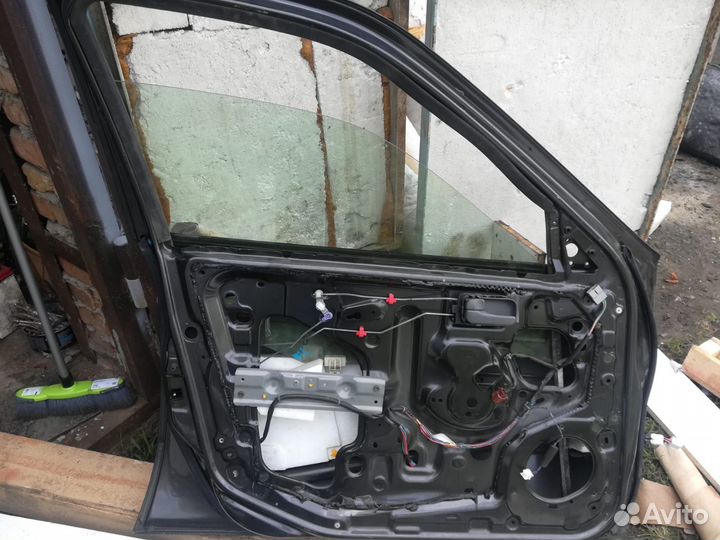 Дверь Nissan Sunny FB-15