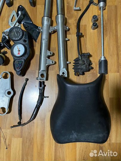 Suzuki SV400/SV650 - запчасти перья вилки