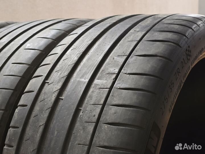 Michelin Pilot Sport 4 S 275/35 R21 и 315/30 R21 103Y