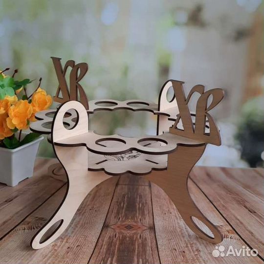 Подставка для пасхальных яиц и кулича