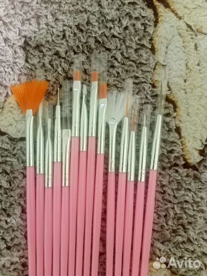 Кисти для маникюра