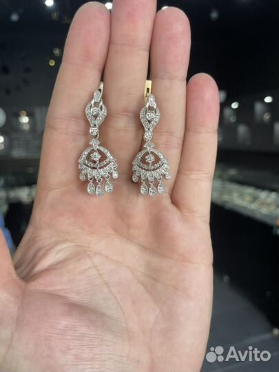 Бриллиантовые серьги 585