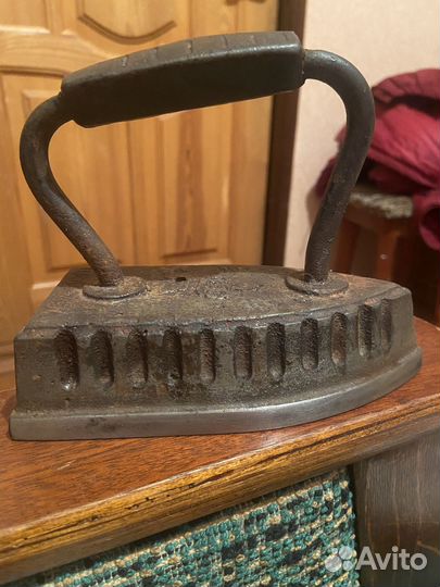 Утюг старинный пто3
