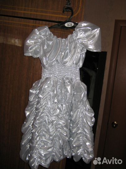 Нарядное платье