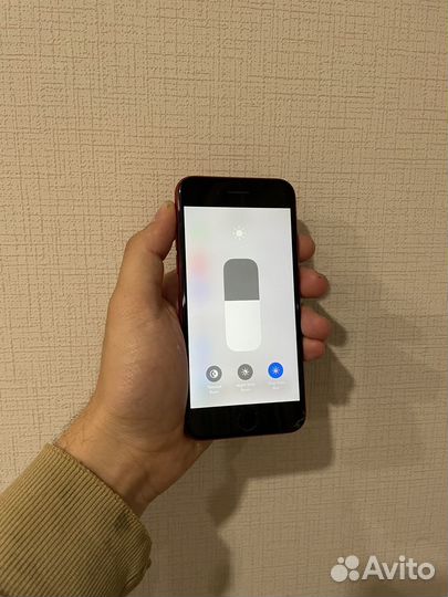 iPhone SE (2020), 128 ГБ