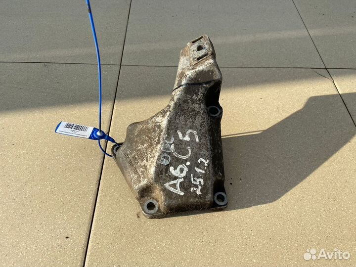 Кронштейн двигателя audi А6 С5
