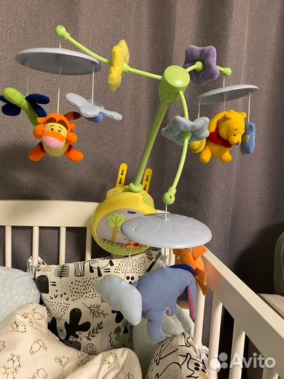 Мобиль на кроватку Tomy