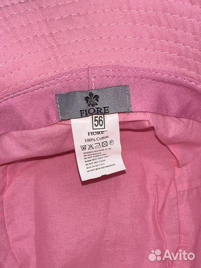 Панама розового цвета с лилей и надписью fiore